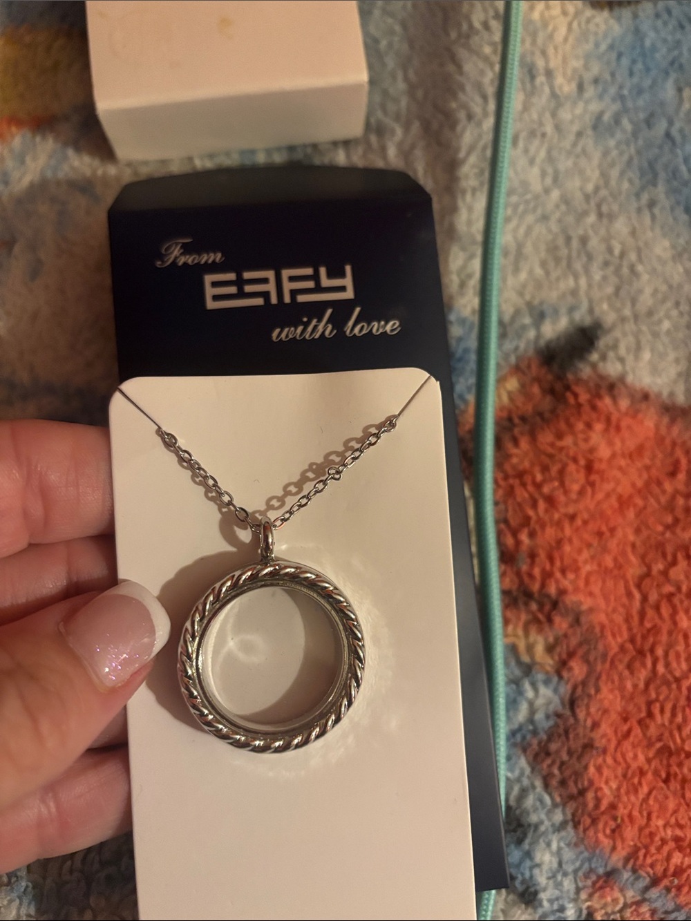 Silver Rope-Edge Circle clear locket Necklace -